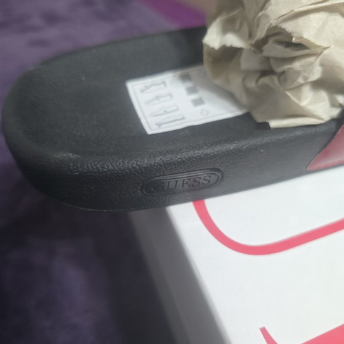 Guess flip flops size 42, new, red