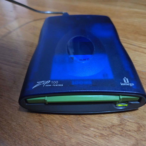 Iomega Zip 100 USB external Zip drive Z100USBS used