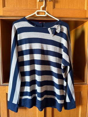 Striped thin knit blouse new, size XXXL, blue and beige