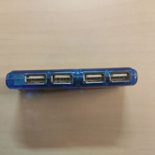 Usb hub with 4 ports like new