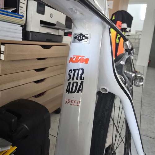 Ktm Strada road bike size 55, white, 29 inch wheels