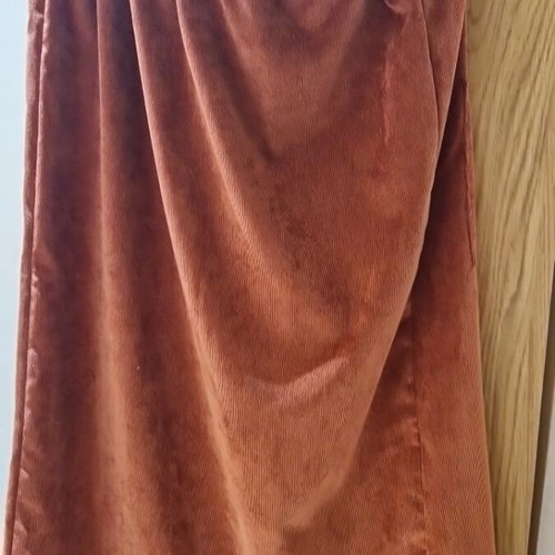 Midi corduroy skirt like new, orange, Aitheras Clothing