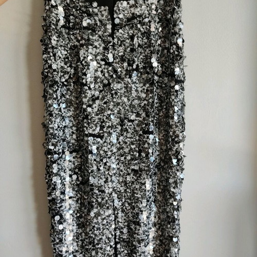 ASOS sequin skirt silver like new, slim fit with zipper