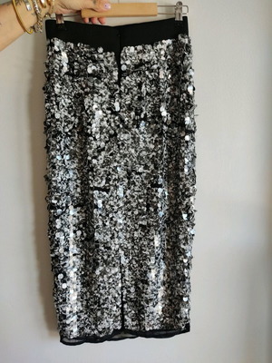 ASOS sequin skirt silver like new, slim fit with zipper