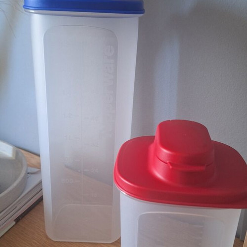Tupperware pitchers 2L and 1L, new