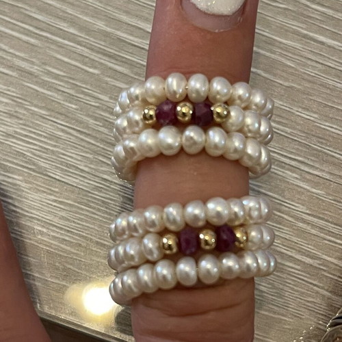 Rings set of two with pearls and 14K gold beads used