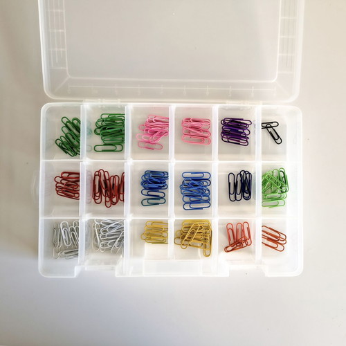 Plastic Box With 18 Compartments And Colorful Paperclips like new