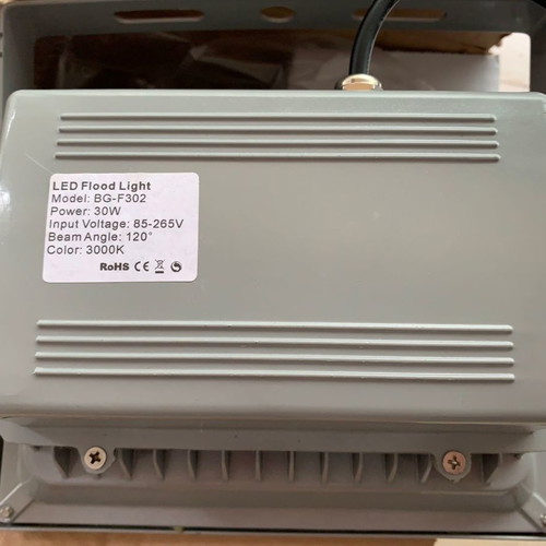 LED floodlight 30W 3000 Kelvin new