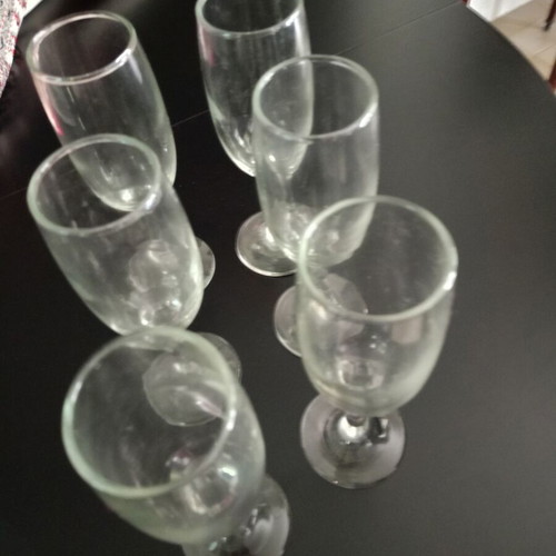 Set of 6 champagne glasses new