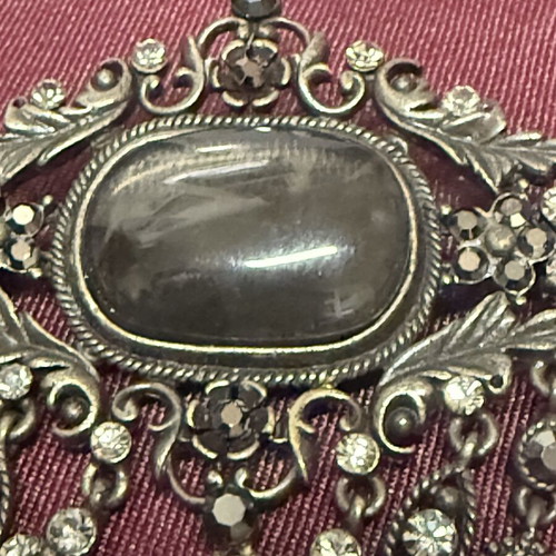 Vintage brooch large, like new, black and silver