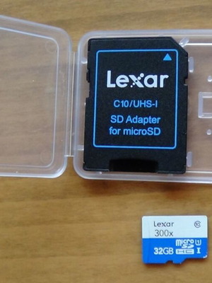 Κάρτα μνήμης Lexar microSDHC 32GB 300x με αντάπτορα σαν καινούργιο