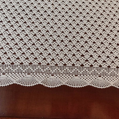 Knitted square tablecloth beige color new, 50x58cm