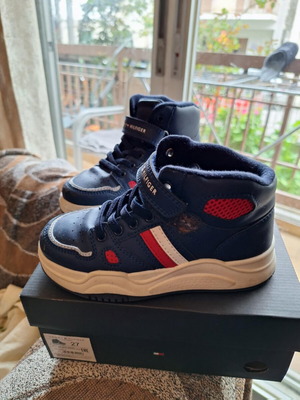 Tommy Hilfiger παιδικό μποτάκι νούμερο 27 αθλητικό μαύρο μπλε καινούργιο