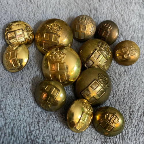 Military uniform buttons N8 infantry 1960 used, pack of 12