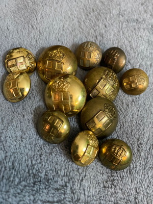 Military uniform buttons N8 infantry 1960 used, pack of 12