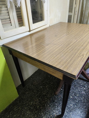 Table large used, suitable for kitchen or work
