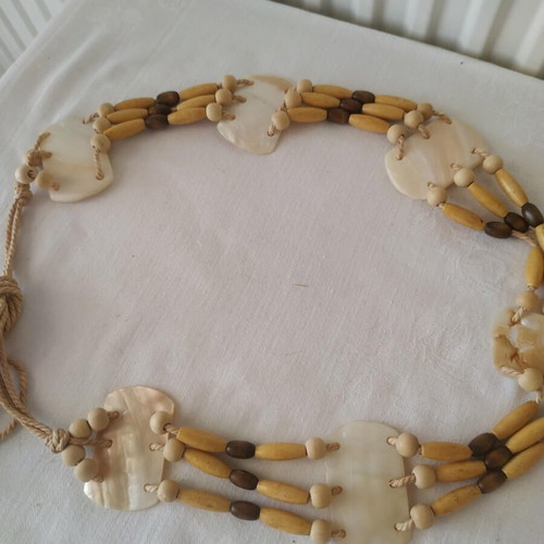 Adjustable belt like new, beige