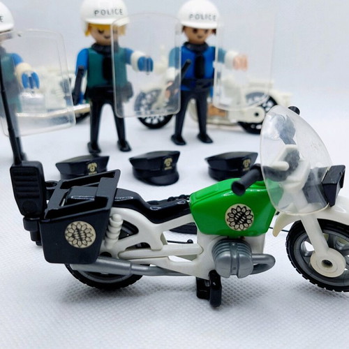 Lyra Geobra vintage klicky '70s '80s police figures set used