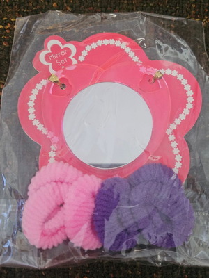 Children's mirror set with 6 hair ties new
