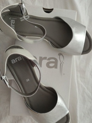 Ara anatomical sandals size 38 silver new