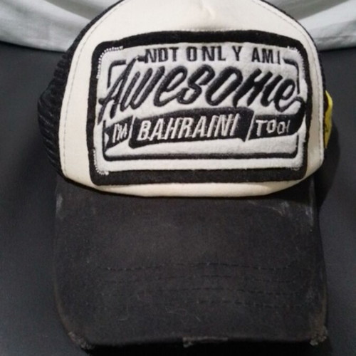 Hat like new, black and white, one size