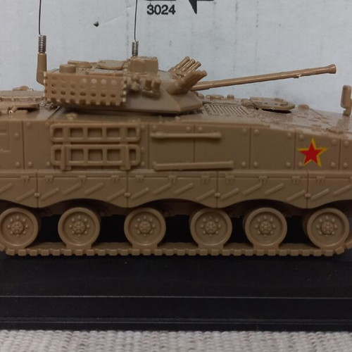Military models 1:72 scale, like new, Russian and Chinese