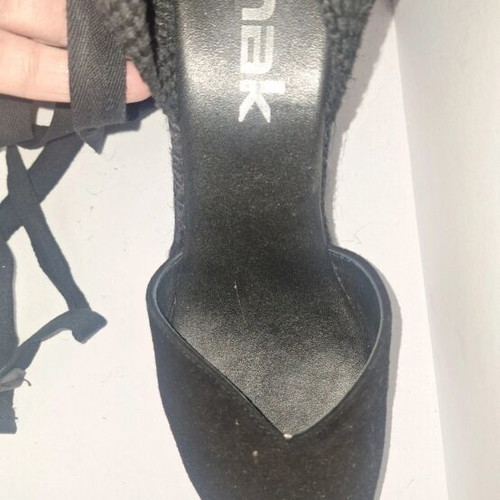 Nak platform sandals like new, size 36, black suede