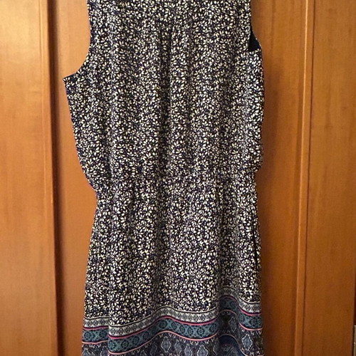 Gap dress medium like new, blue with elastic waist