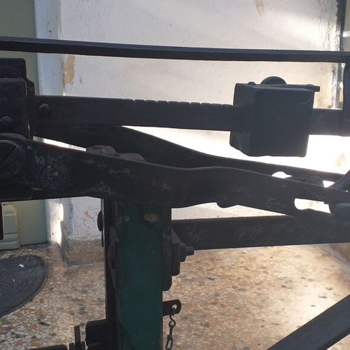 Wenda 150 kg scale old, as found in storage