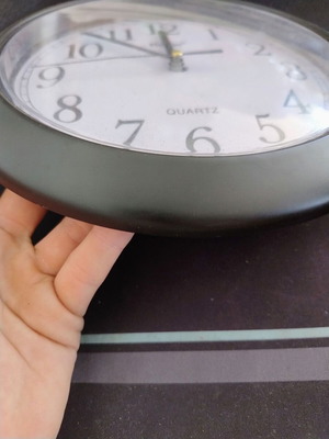 Plastic wall clock used, analog, 22 cm diameter