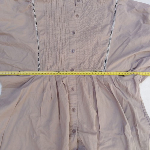 Beige blouse with buttons like new, size M