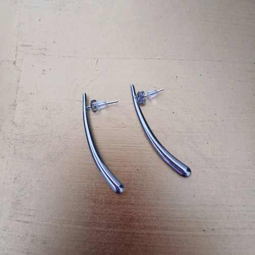 Stainless steel earrings new, silver