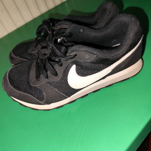 Nike athletic shoes size 38 used, black