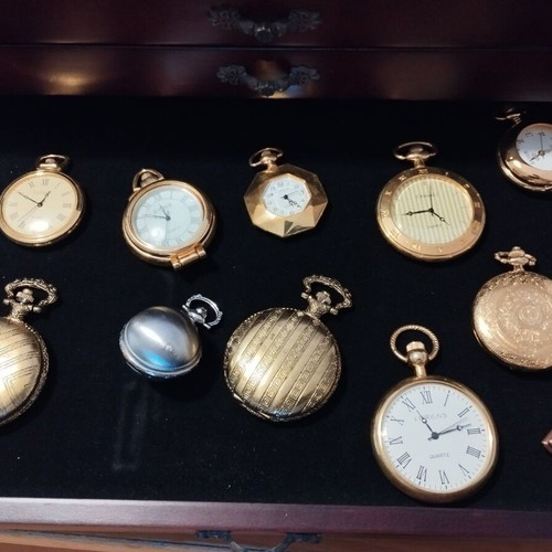 Deagostini pocket watches like new, pack of 60 with cases
