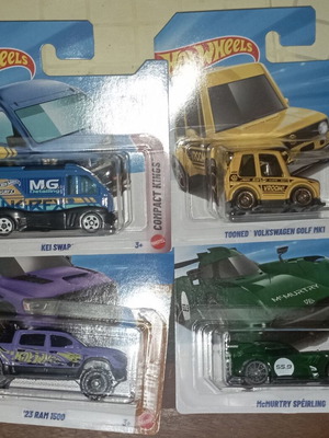 Hot Wheels σετ 4 αυτοκινήτων ΣΦΡΑΓΙΣΜΕΝΑ