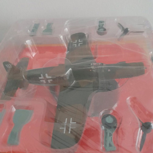 Metallic World War II fighter plane De Agostini new