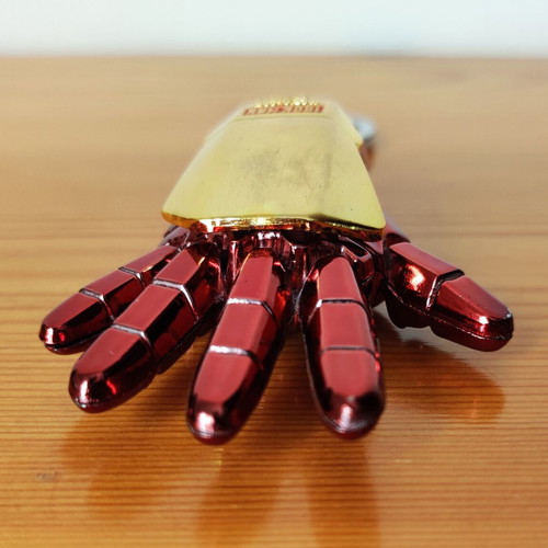 Iron Man 3D metal keychain, gold and red gauntlet, Marvel Avengers collectible