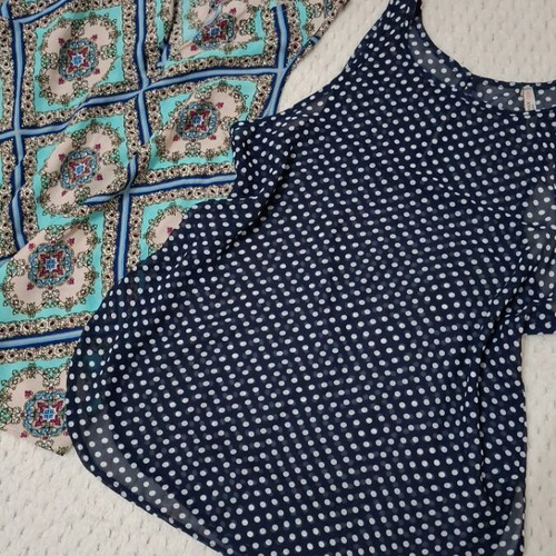 Pink Woman and Dovely women's tops like new, size Small, pack of 2