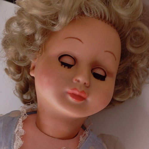 Vintage collectible doll 37 cm with blue eyes and functional "oua" mechanism used