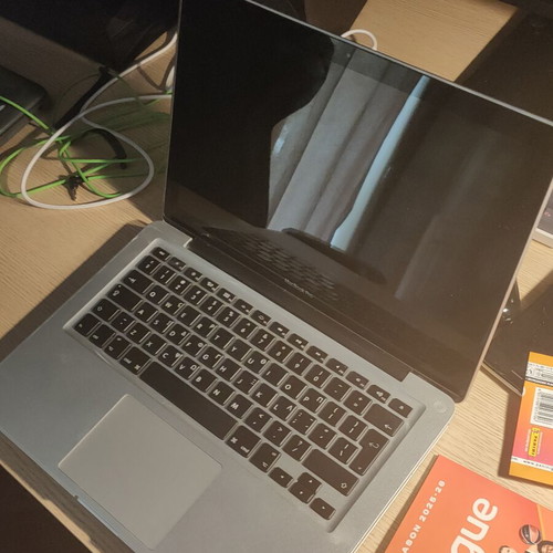 MacBook Pro 2011 laptop with 500GB HDD and 4GB DDR3 RAM