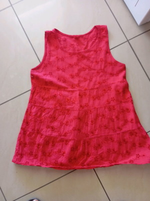 Kibour blouse red Medium like new