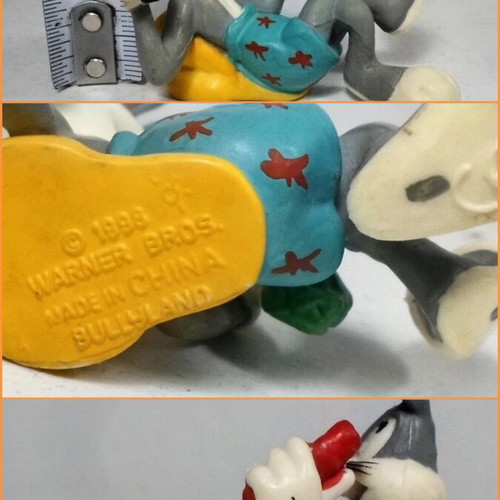 Bugs Bunny vintage miniature figure 1990s, Bullyland hand painted