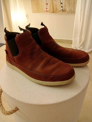 Reef Cushion Swami LE men's leather boots like new, size 42.5