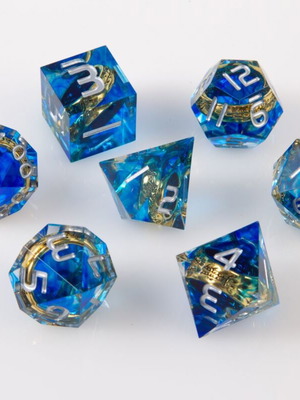 Dungeons & Dragons Dice Set with Pouch new, sharp-edge