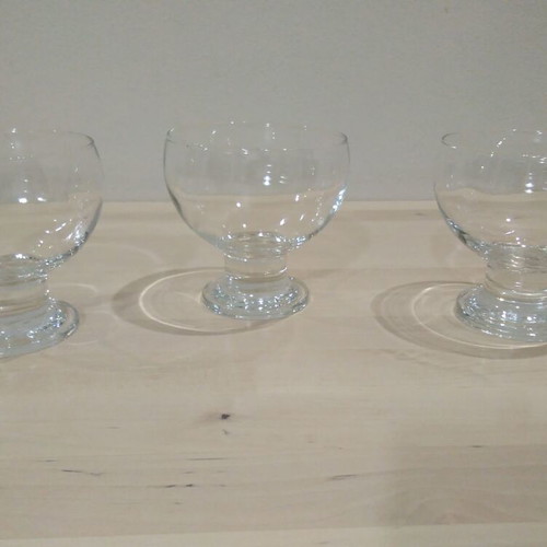 Set of 3 Medium Collectible Authentic Ice Cream Glasses 2002, new
