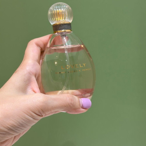 Sarah Jessica Parker Lovely Eau de Parfum 100ml like new