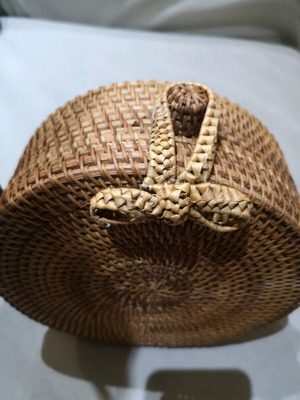 Woven bag like new