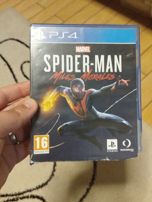 Spider Man Miles Morales PS4 game non-working, used, scratched