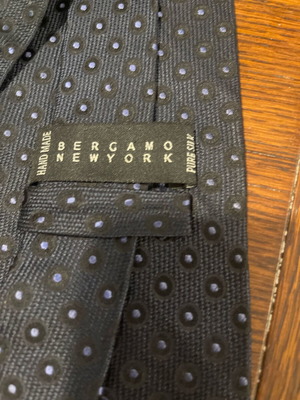 Tie blue with silk pattern like new