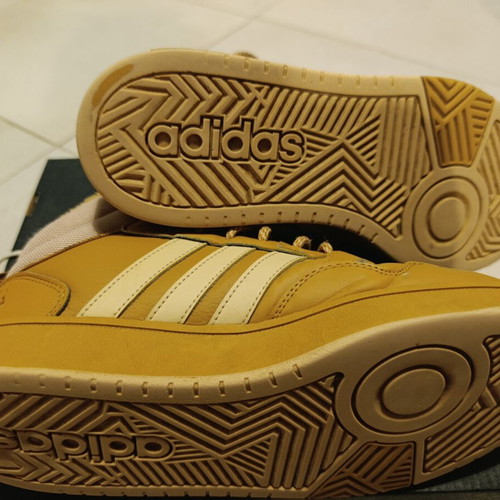 Adidas men's boots size 42, orange